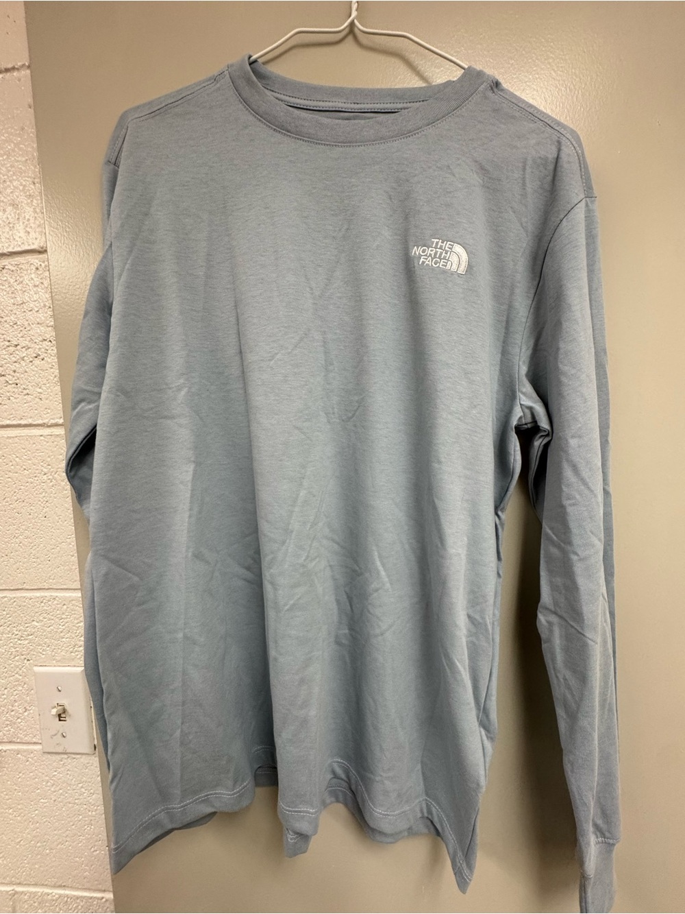 The North Face Evolution Long Sleeve T-Shirt in Frost Gray
